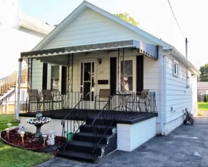 65 Baxter St. Chatham